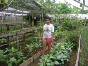 Agricultora da Horta Comunitária 2