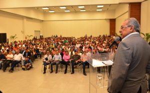Governador Amazonino e ministro da Agricultura assinam termo que reconhece o Amazonas livre da febre aftosa