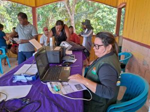 Em Novo Airão, Ação do Governo do Amazonas regulariza documentação de 41 famílias de agricultores