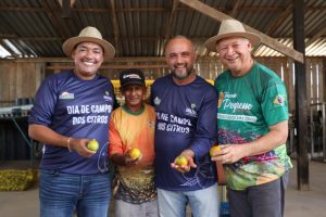 Imagem da notícia - Idam leva técnicas de boas práticas e tecnologias a produtores de citros de Rio Preto da Eva