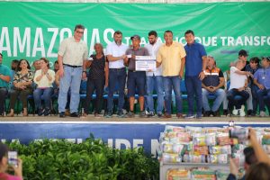 Imagem da notícia - Idam viabiliza R$ 95,1 mil a produtores rurais do Careiro Castanho