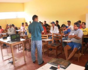 Imagem da notícia - Em Parintins, técnicos e agricultores são treinados para operacionalizar o sistema DOF e CTF