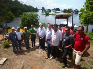 Imagem da notícia - Agricultores são beneficiados com entrega de trator e implementos agrícolas