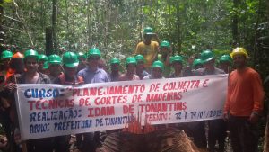 Imagem da notícia - IDAM realiza curso de planejamento da exploração e técnicas de corte  de madeira manejada