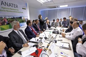 Imagem da notícia - Diretoria da Anater toma posse em Brasília e inicia novos tempos para a Assistência Técnica e Extensão Rural