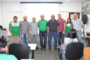 Imagem da notícia - Alunos do Ifam Zona  Leste conhecem a estrutura do Idam e participam de palestra