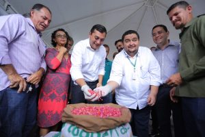 Imagem da notícia - Governador Wilson Lima reafirma atenção especial ao setor primário durante entrega de implementos agrícolas