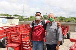 Imagem da notícia - Governo do Amazonas entrega equipamentos para setor primário