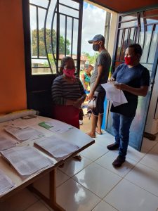 Imagem da notícia - Em Benjamin Constant, Idam atua na entrega de 2,5 mil Cartões do Auxílio Estadual