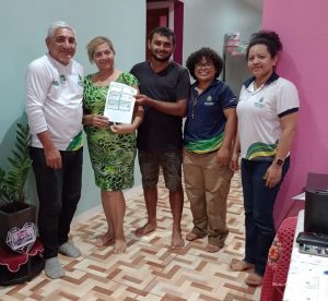 Imagem da notícia - Em Manacapuru, avicultor recebe apoio técnico do Idam para retomada da produção de ovos