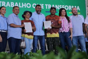 Imagem da notícia - No aniversário de Rio Preto da Eva, Wilson Lima faz entregas que somam R$ 4,5 milhões para o município