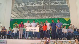 Imagem da notícia - Governo do Estado garante R$ 72,9 mil em crédito e regularização a produtores rurais do Médio Solimões