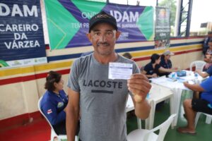 Imagem da notícia - No Careiro da Várzea, agricultores e produtores rurais recebem documentos e crédito rural do Idam