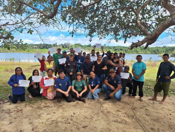 Em São Sebastião do Uatumã, Idam fortalece organizações rurais em comunidades do rio Jata…